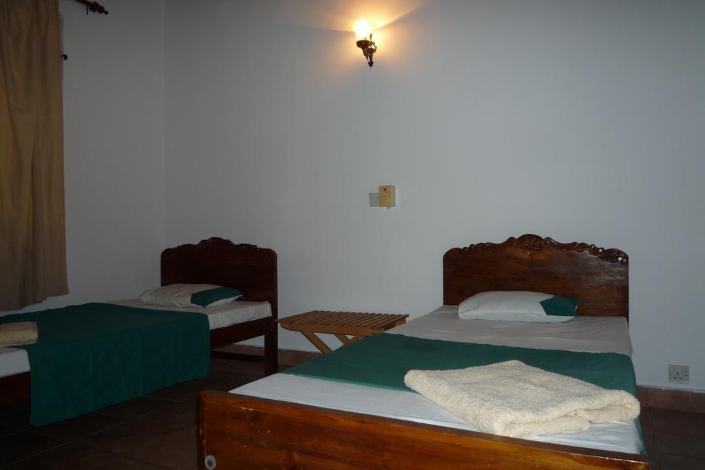 Beach House Negombo Bilik gambar
