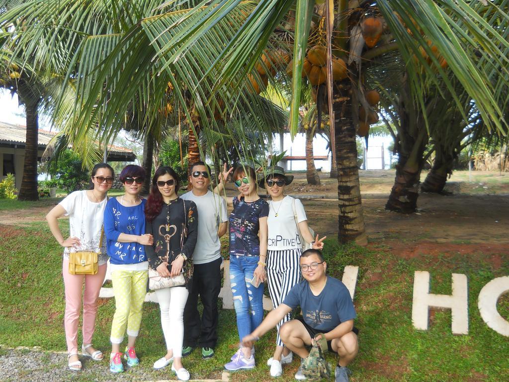 Beach House Negombo Luaran gambar