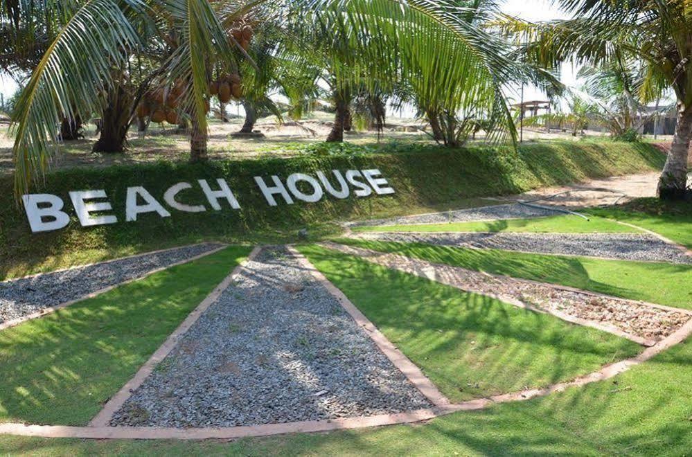 Beach House Negombo Luaran gambar